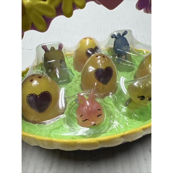 Hatchimals CollEGGtibles Basket with 6 Hatchimals NEW Lamb Chick Easter - Picture 7 of 14
